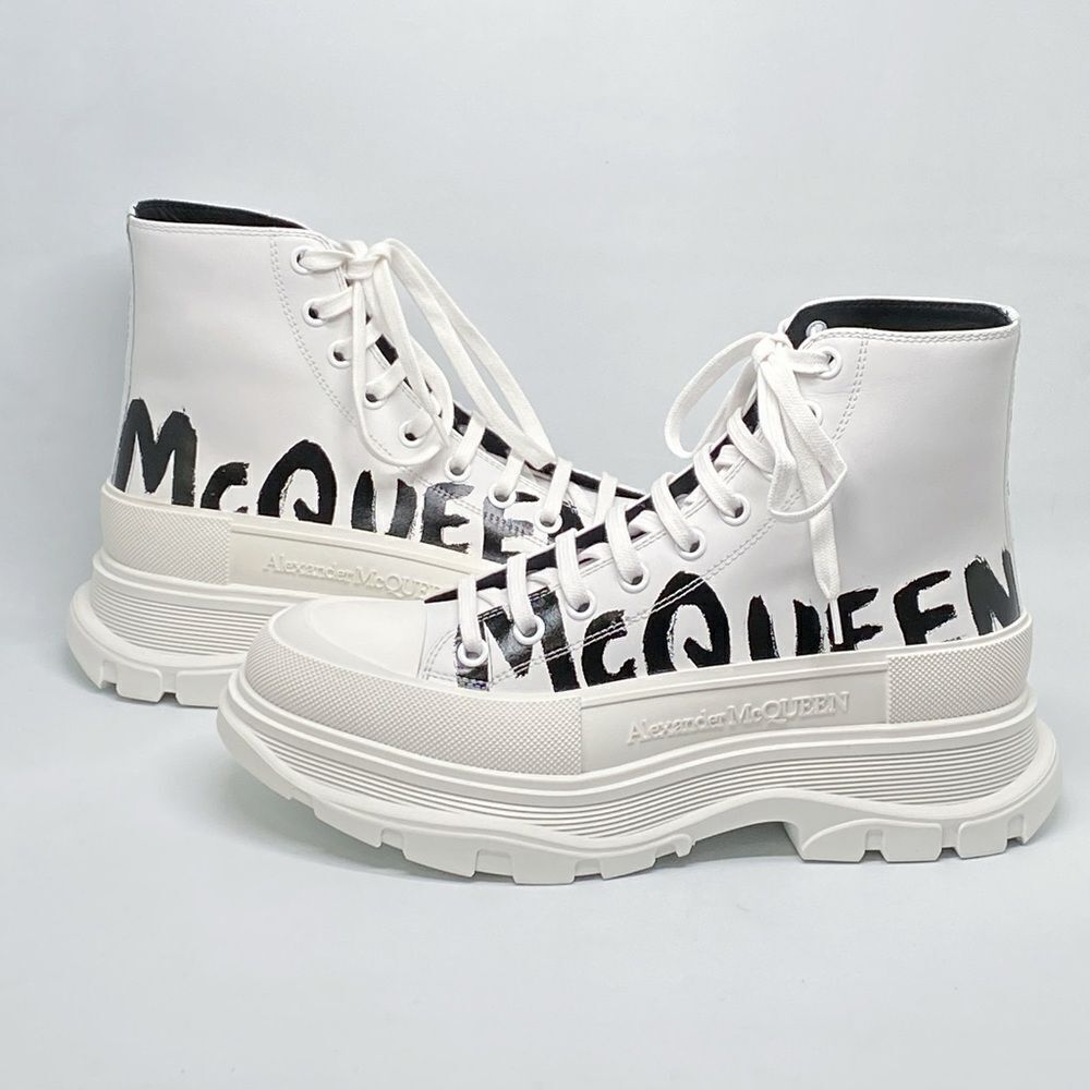 Alexander McQueen Men's Tread Slick Platform Leather Booties size 42/us size 9
